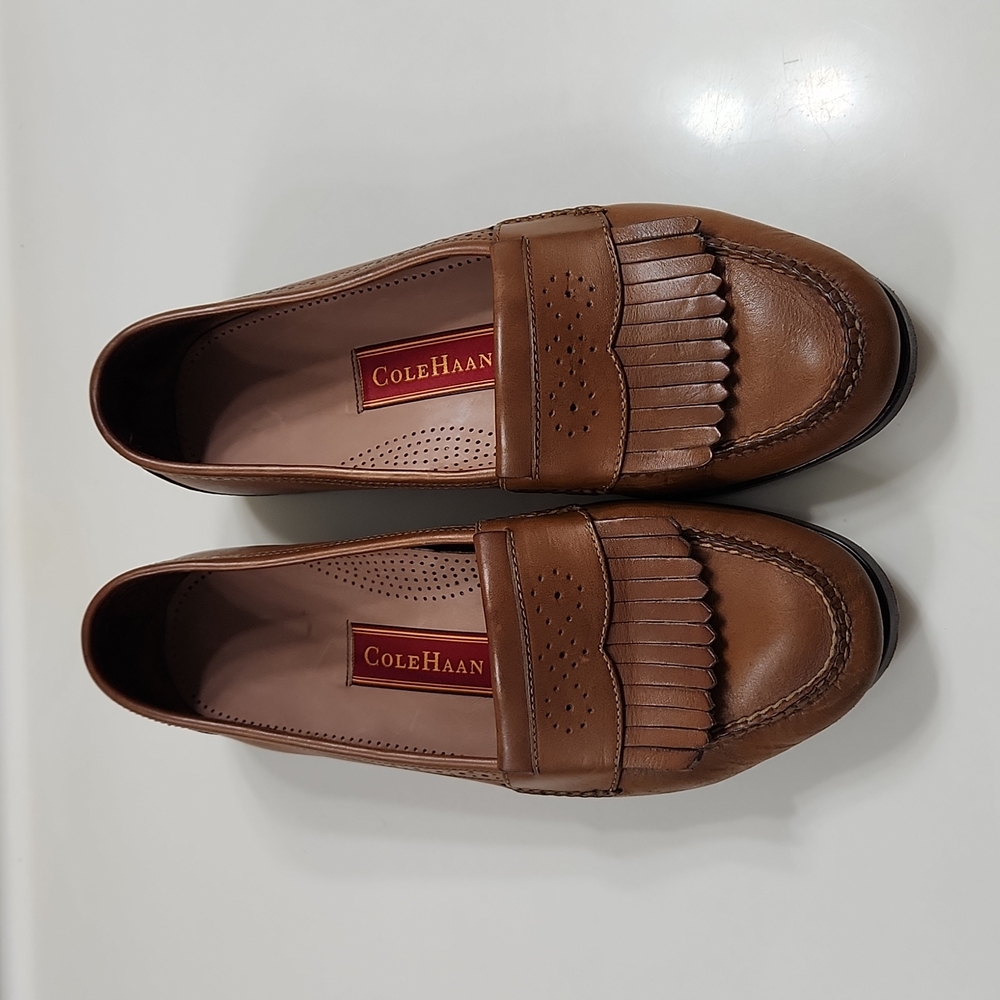 12D Cole Haan Loafers